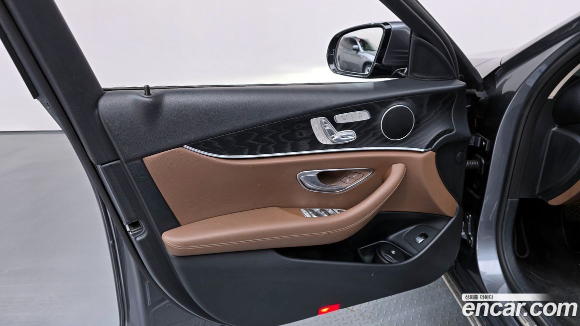 Mercedes-Benz E-Class 2019