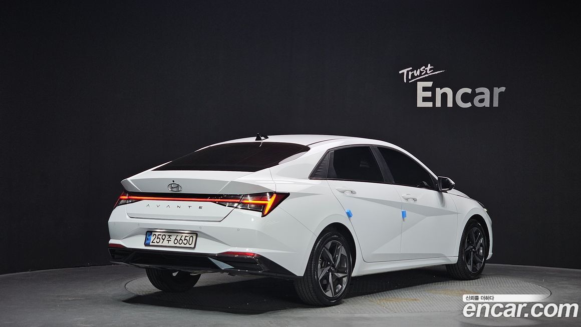 Hyundai AVANTE 2022