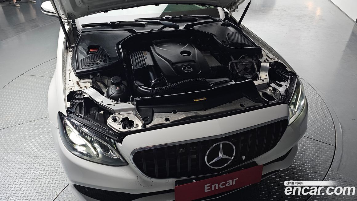 Mercedes-Benz E-Class 2019