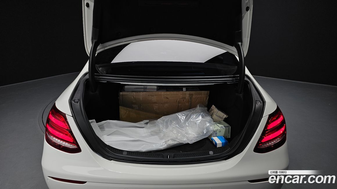 Mercedes-Benz E-Class 2019