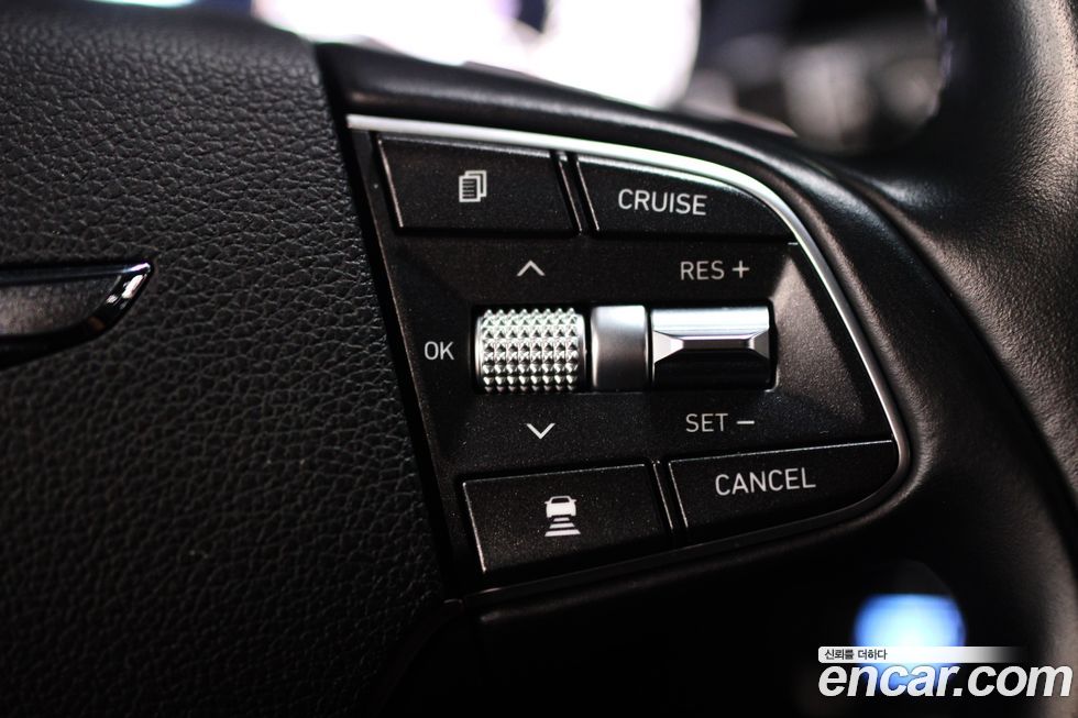 Genesis EQ900 2018