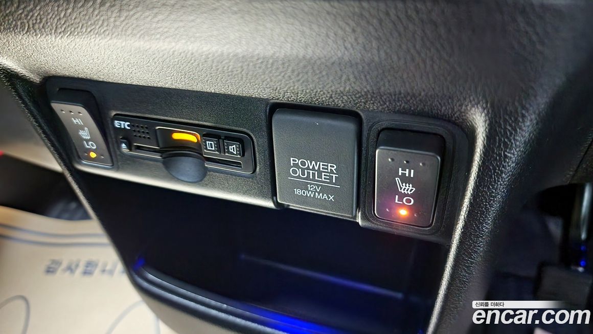 Honda N-BOX 2016