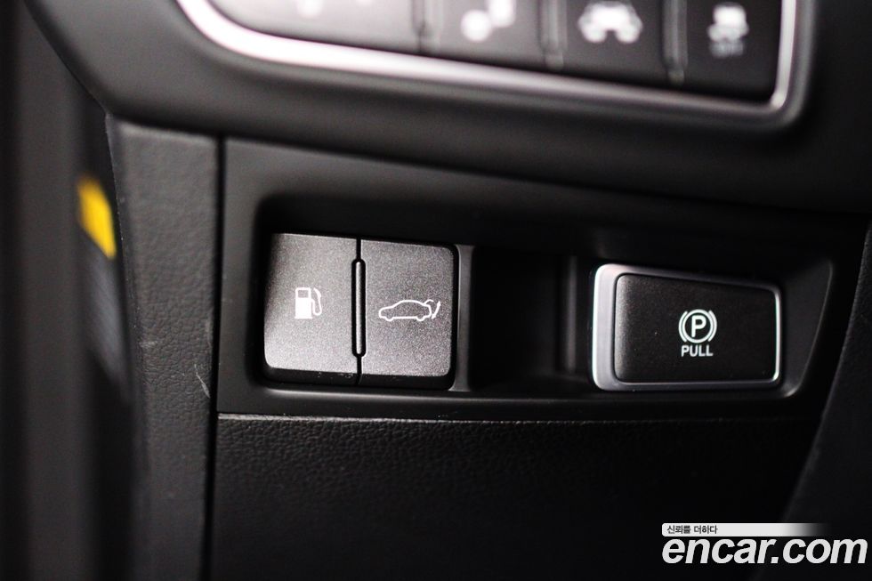 Genesis EQ900 2018