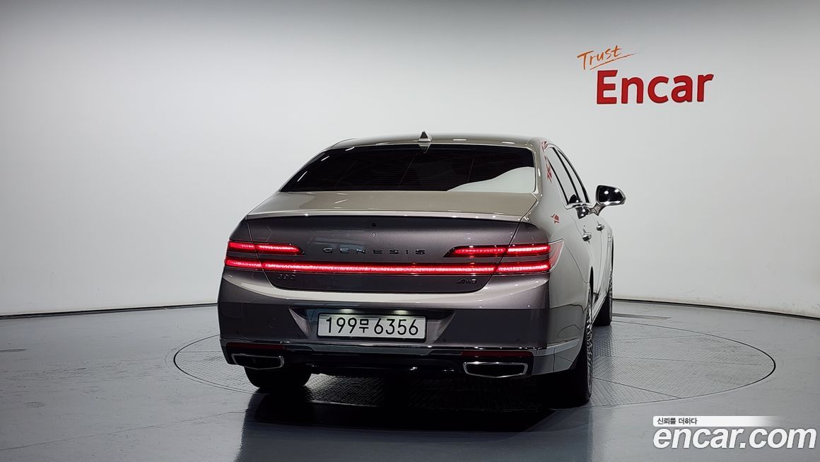 Genesis G90 2021