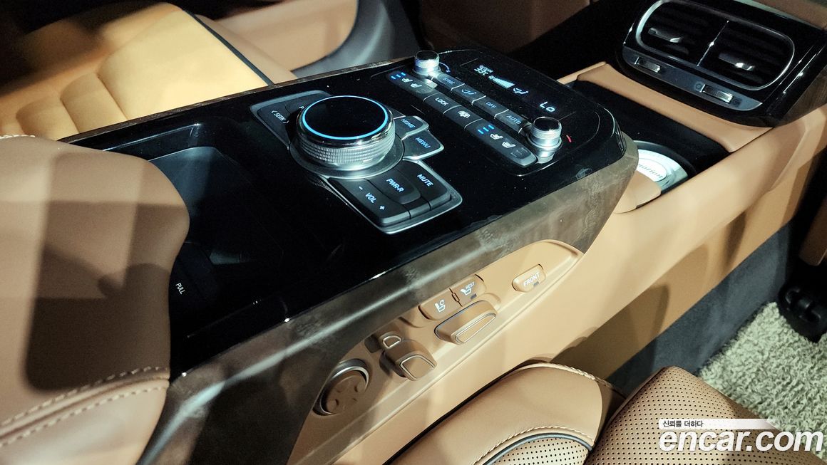 Genesis G90 2021