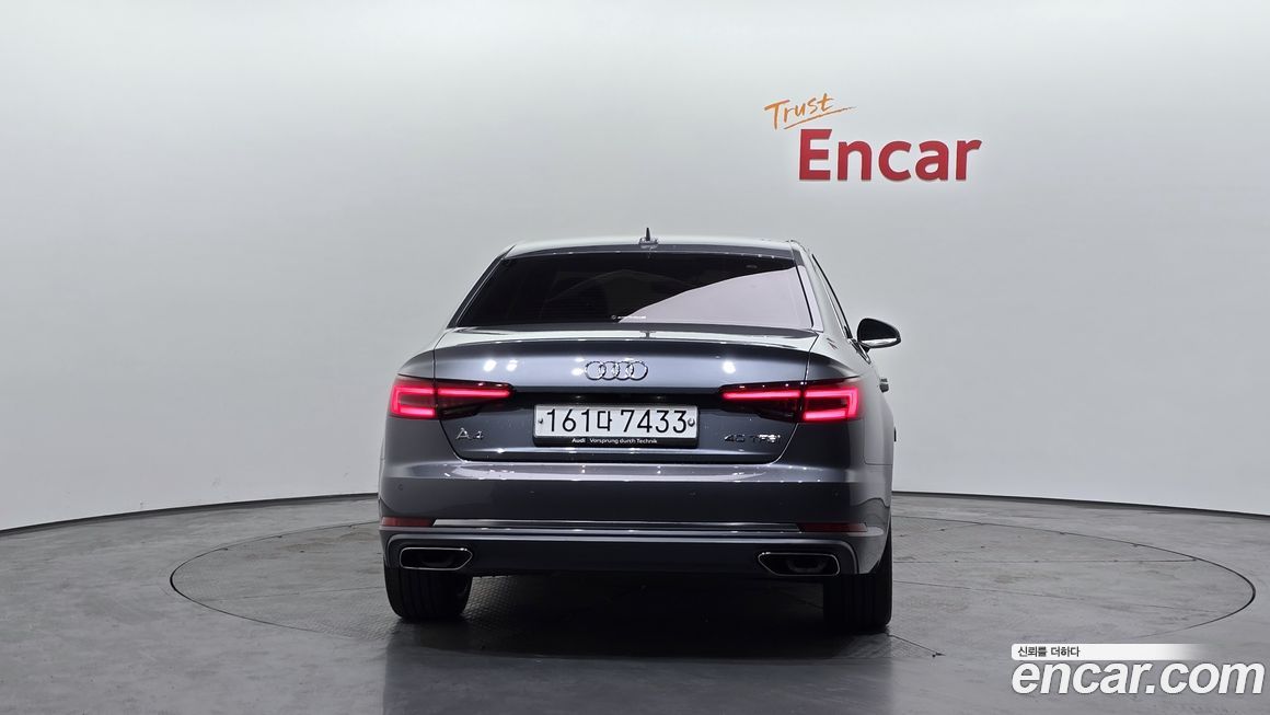 Audi A4 2019