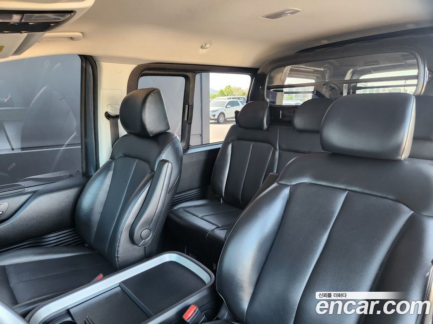 Hyundai Staria 2022
