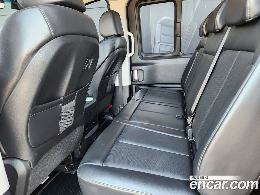 Hyundai Staria 2022