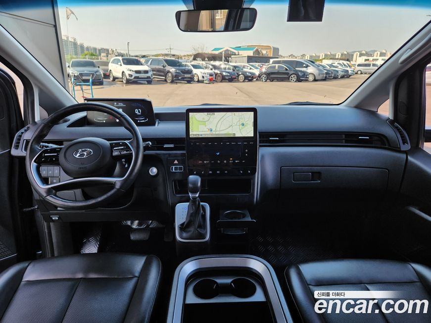 Hyundai Staria 2022