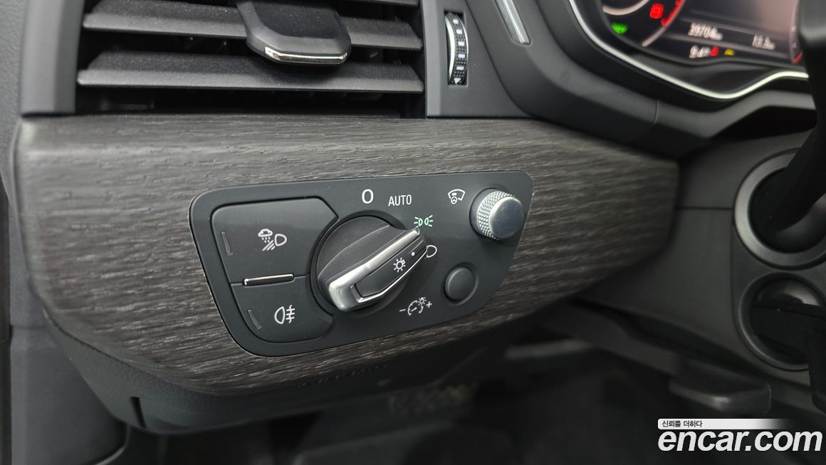 Audi A4 2019