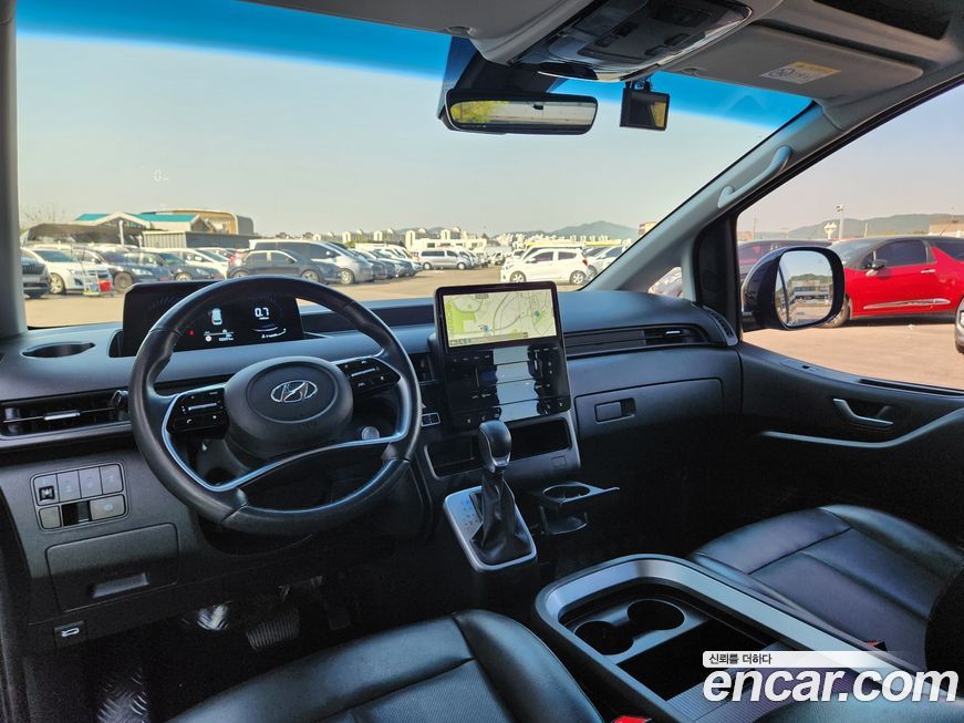Hyundai Staria 2022