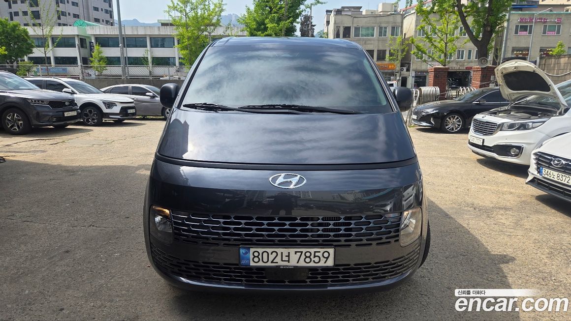 Hyundai Staria 2023