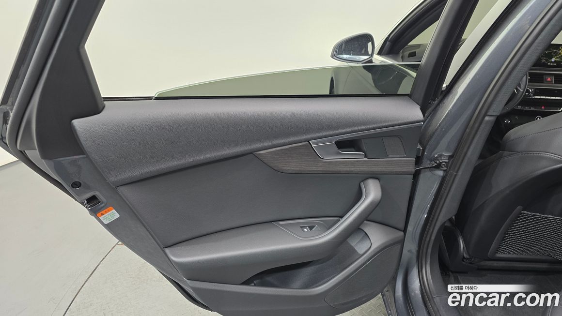 Audi A4 2019