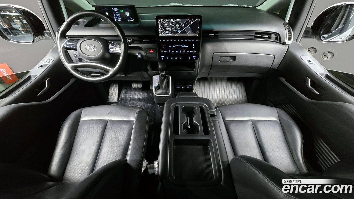 Hyundai Staria 2023