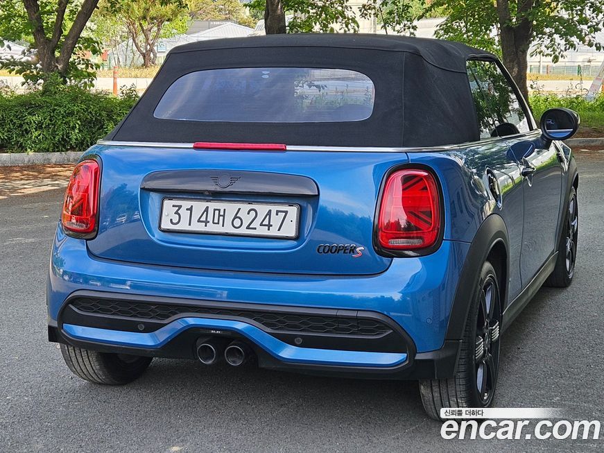 Mini Cooper Convertible 2023