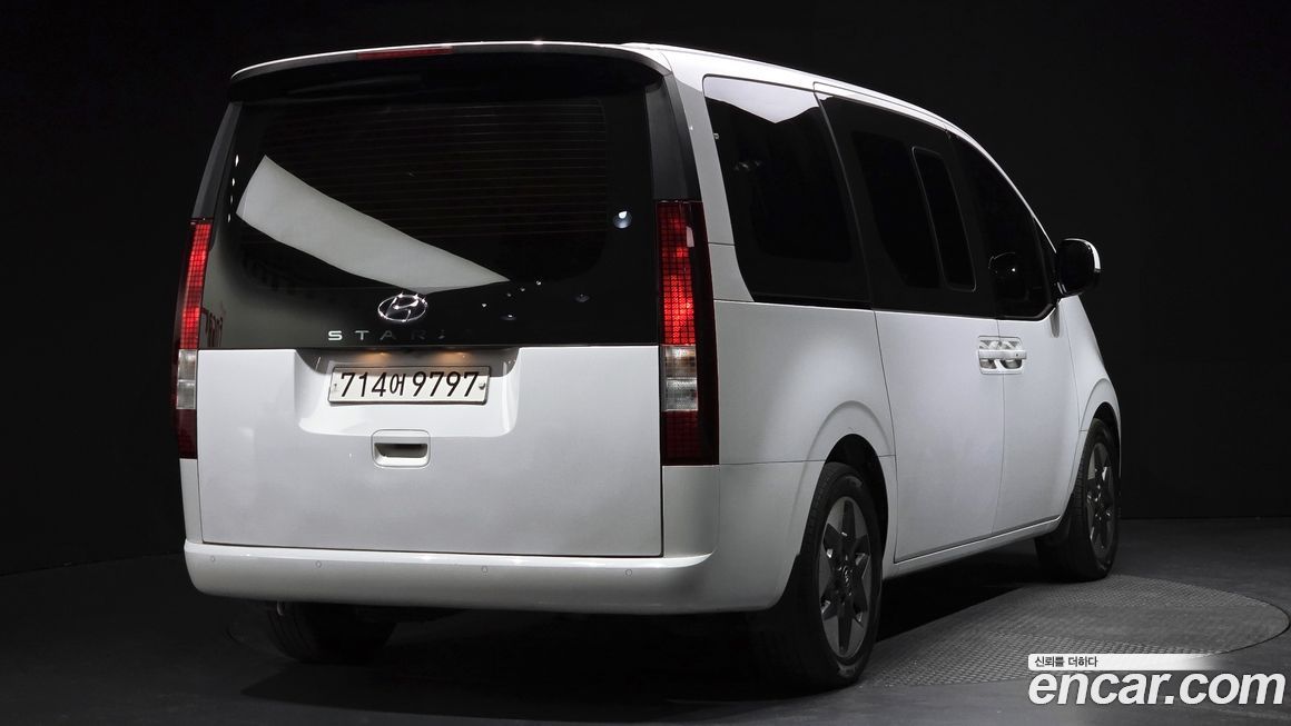 Hyundai Staria 2023