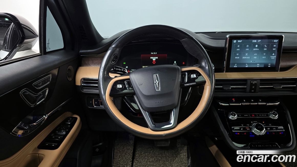 Lincoln Corsair 2021