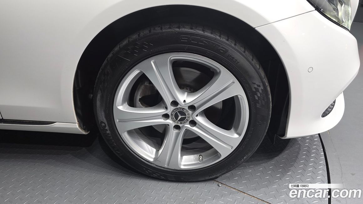 Mercedes-Benz E-Class 2018