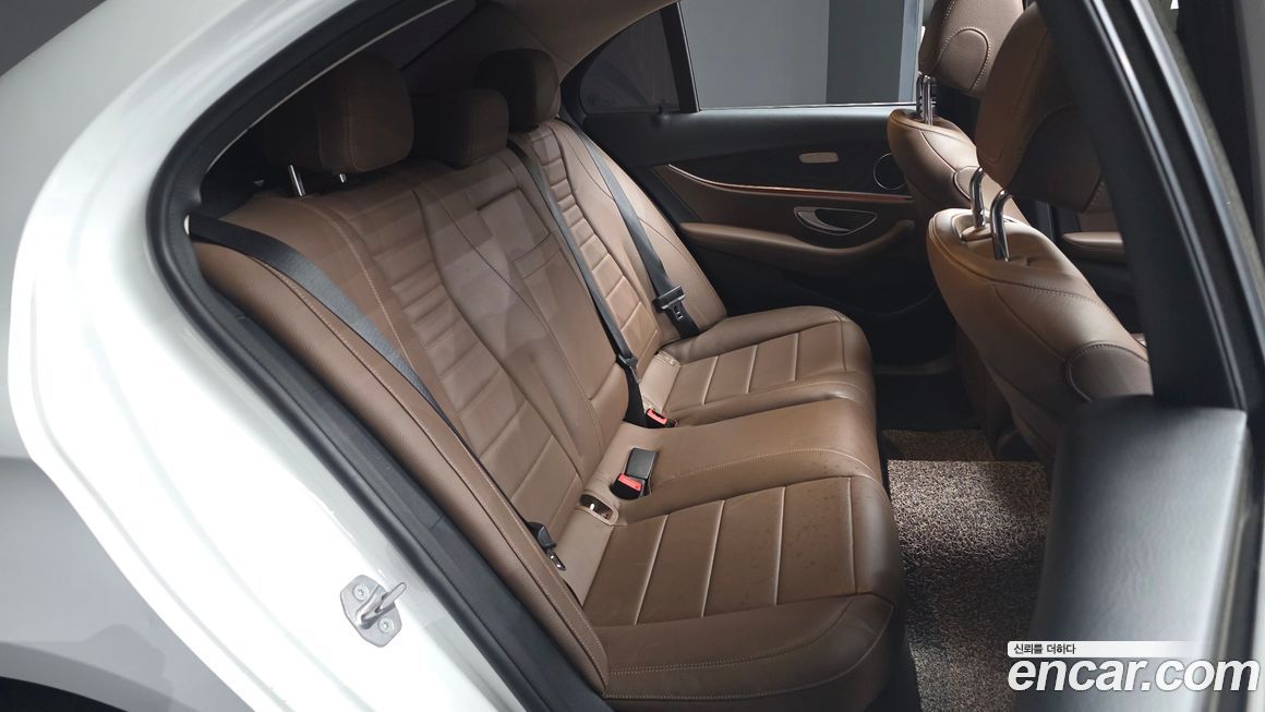 Mercedes-Benz E-Class 2018