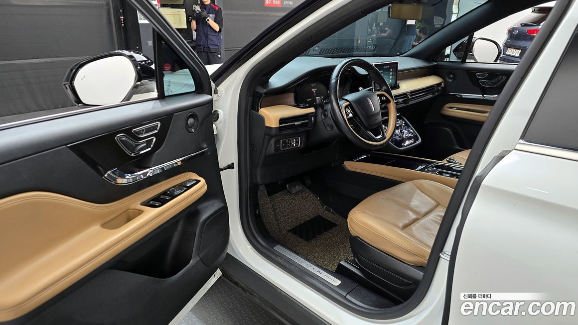 Lincoln Corsair 2021