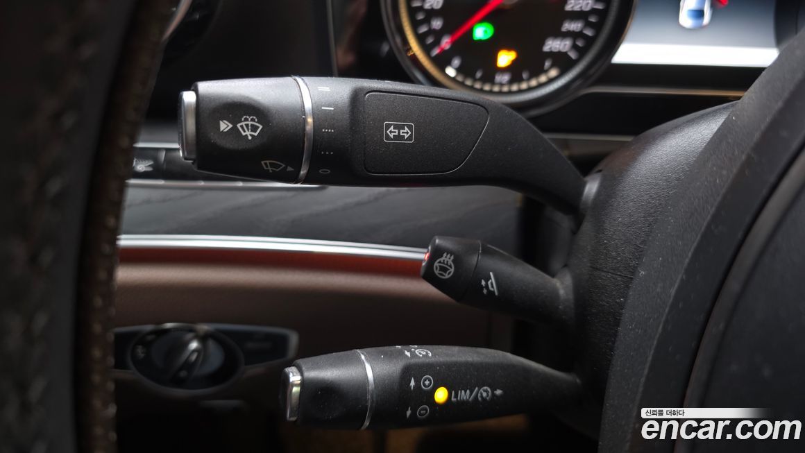 Mercedes-Benz E-Class 2018