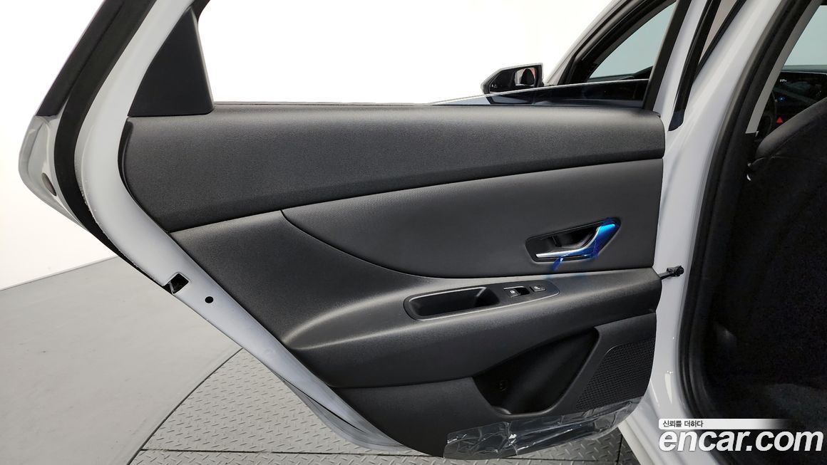 Hyundai AVANTE 2025
