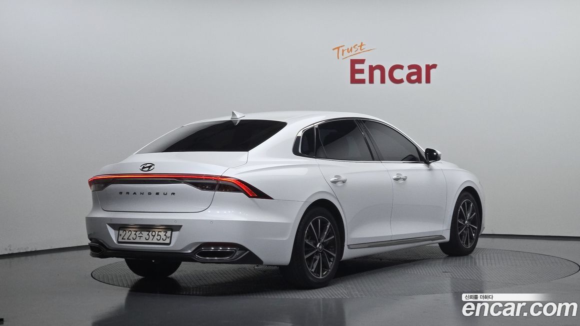 Hyundai Grandeur 2020