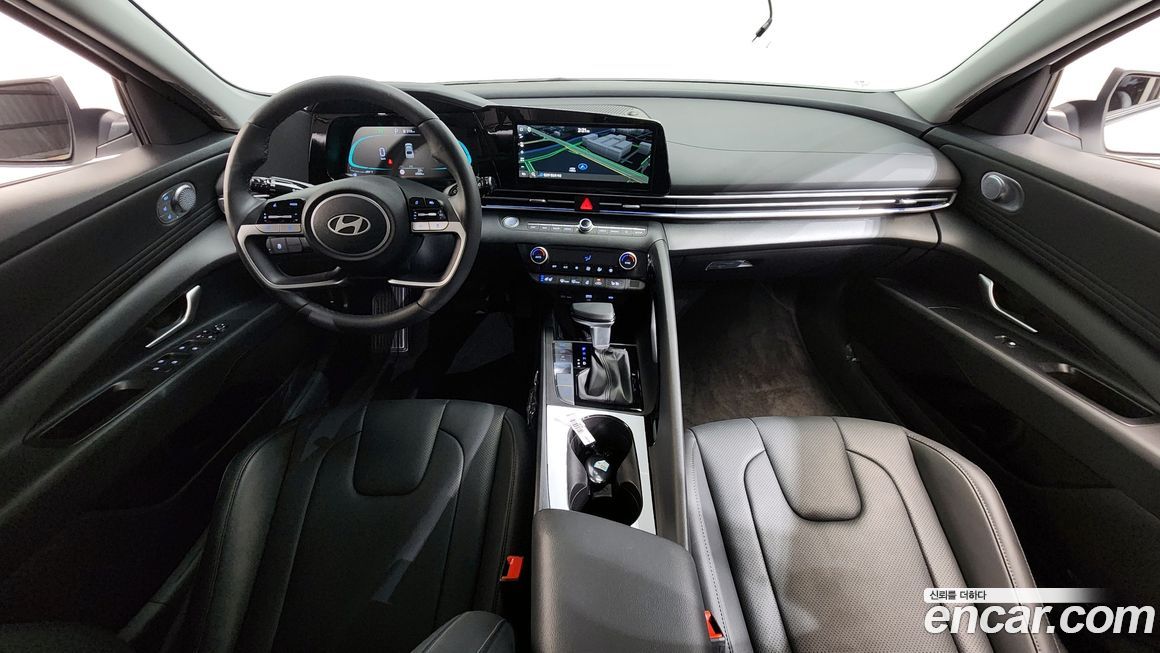 Hyundai AVANTE 2025