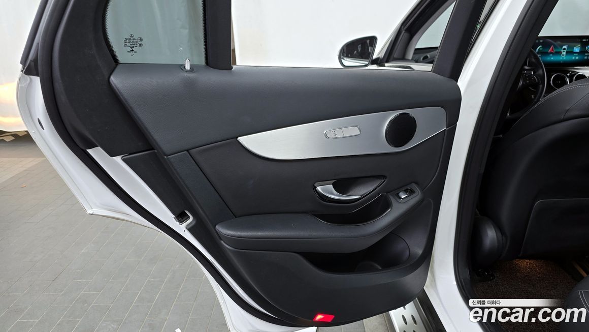 Mercedes-Benz GLC-Class 2019