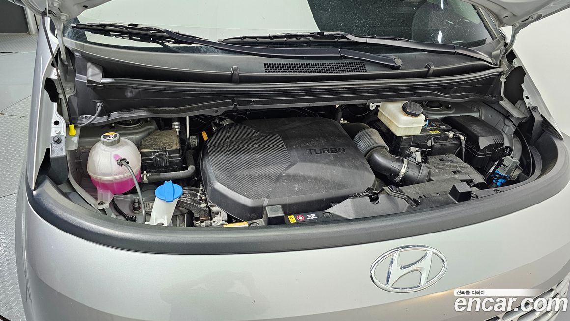Hyundai Staria 2023