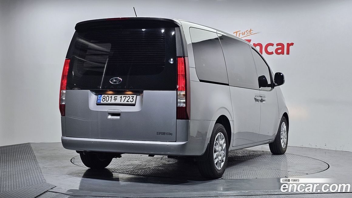 Hyundai Staria 2023