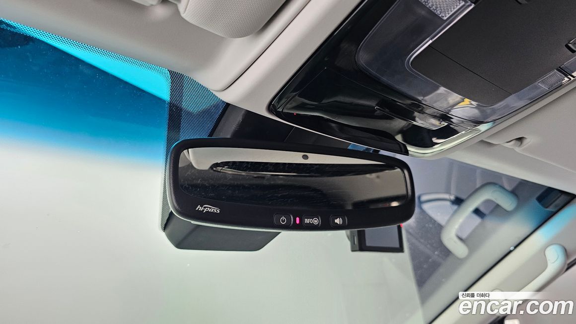 Hyundai Staria 2023