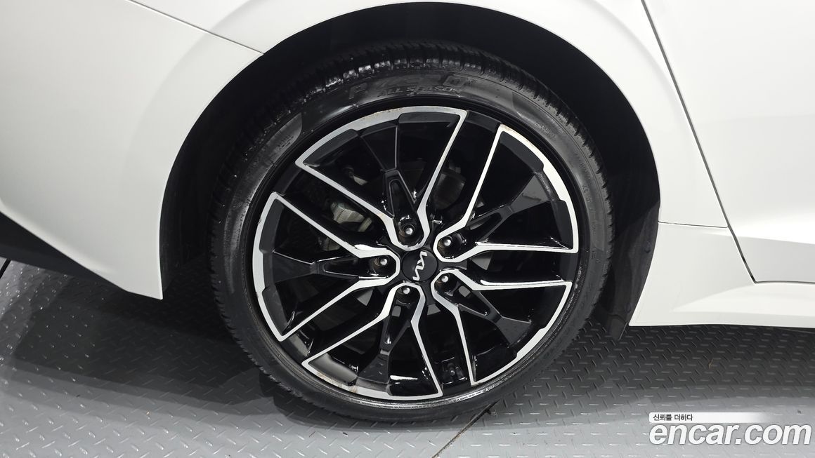 Kia K5 2023