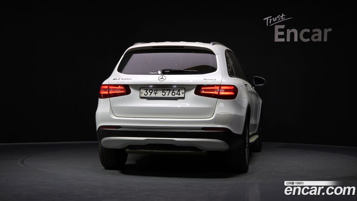 Mercedes-Benz GLC-Class 2019