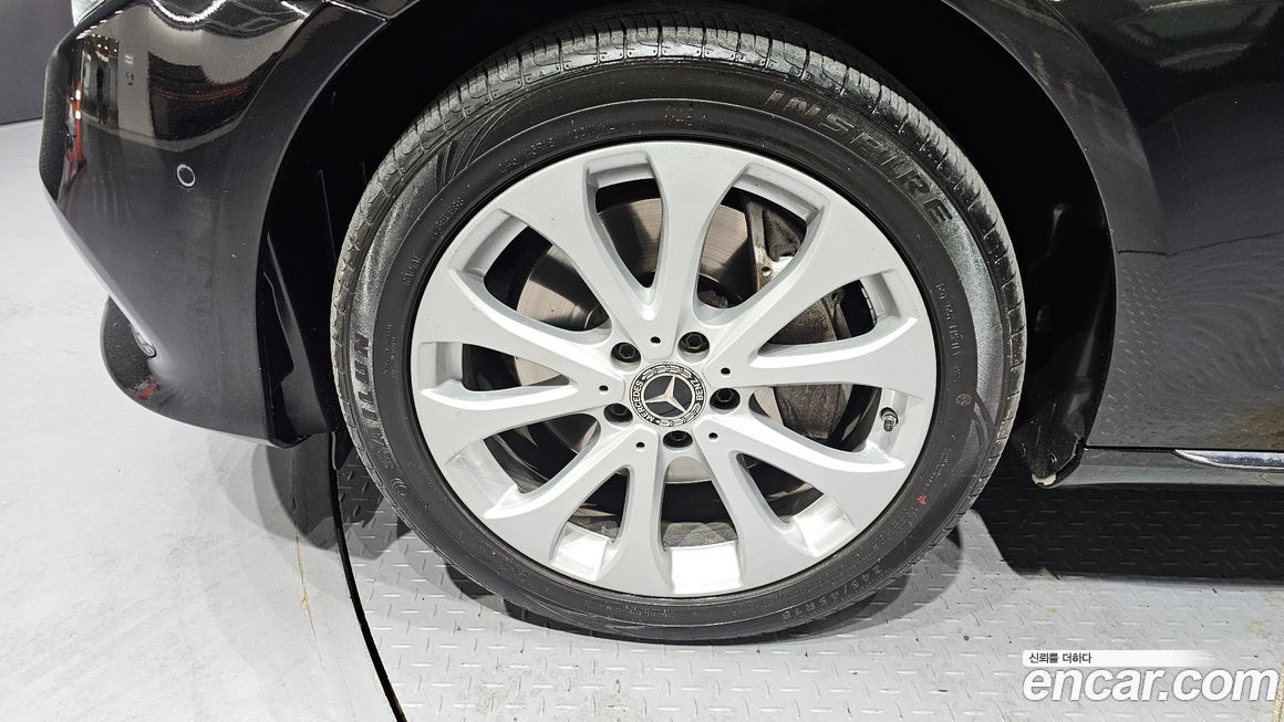 Mercedes-Benz E-Class 2019