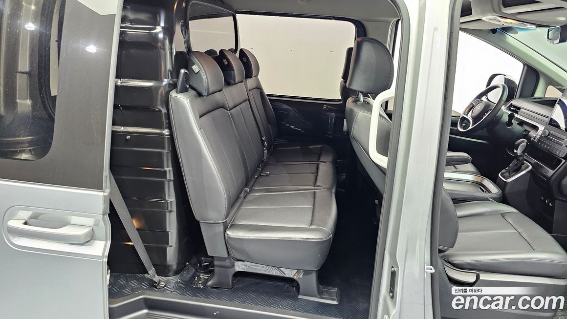 Hyundai Staria 2023