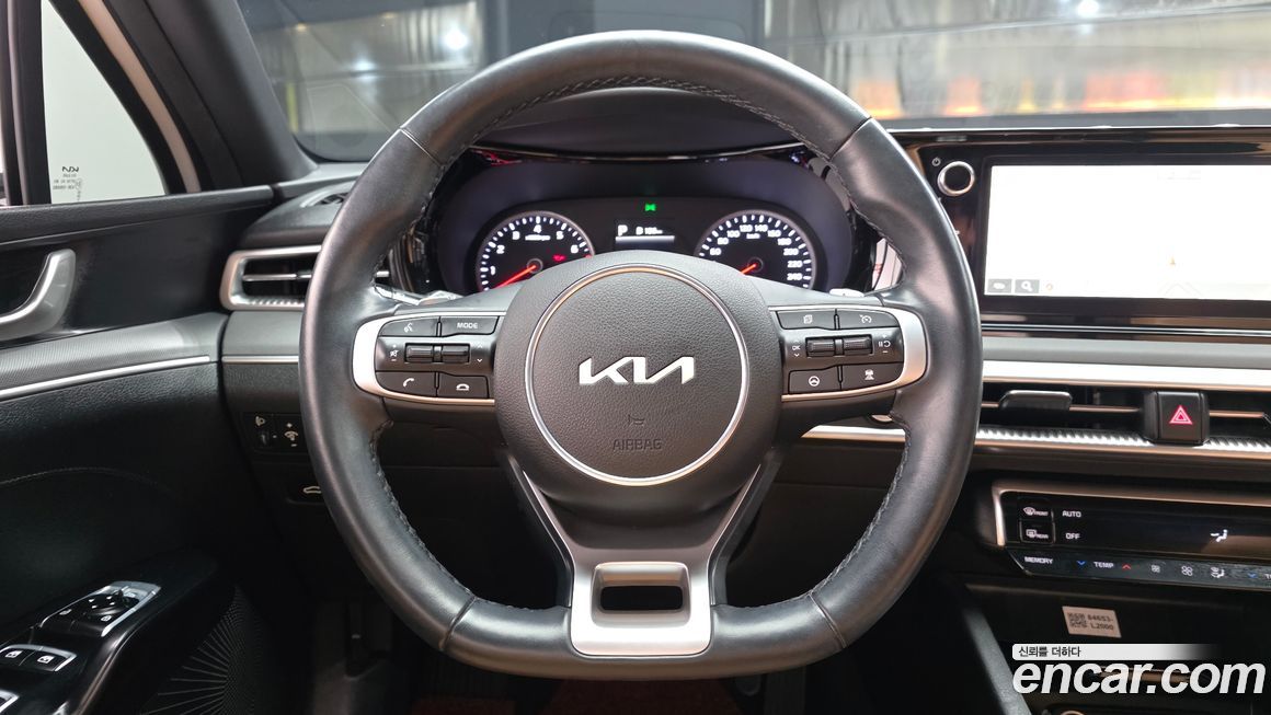 Kia K5 2023