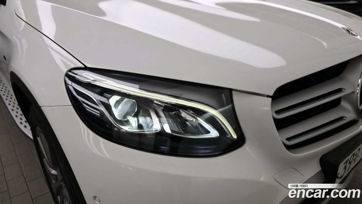 Mercedes-Benz GLC-Class 2019