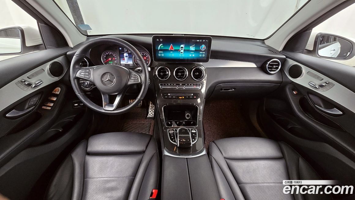 Mercedes-Benz GLC-Class 2019