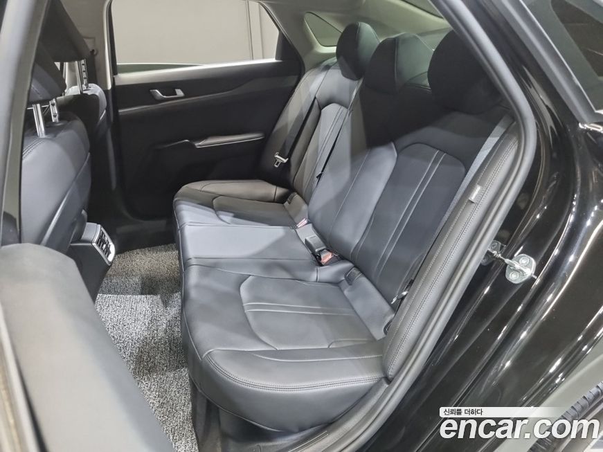 Kia K5 2023