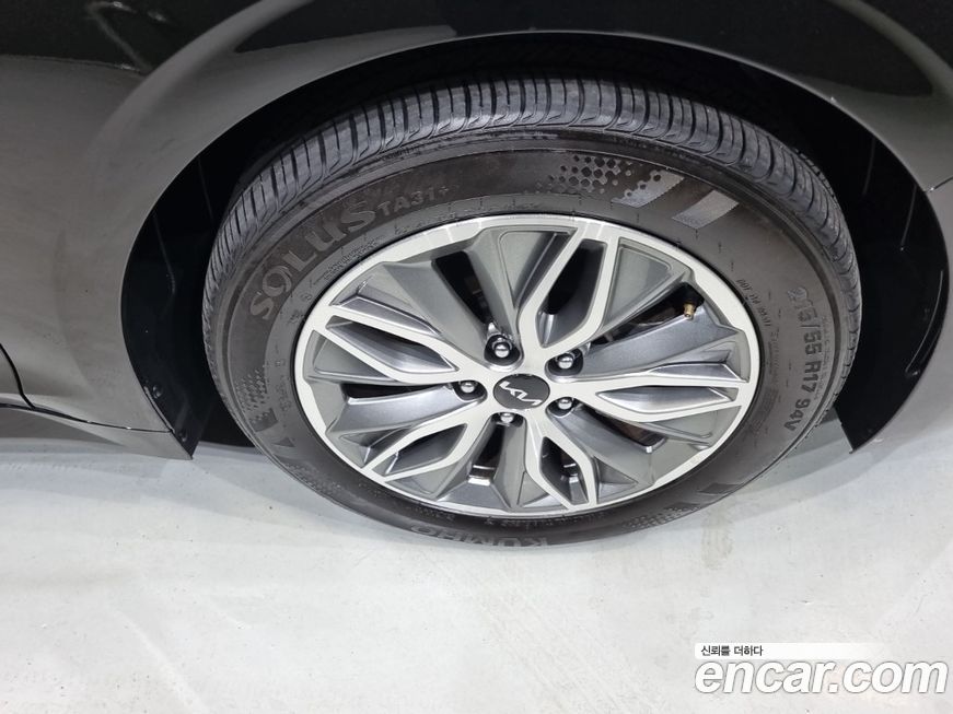 Kia K5 2023