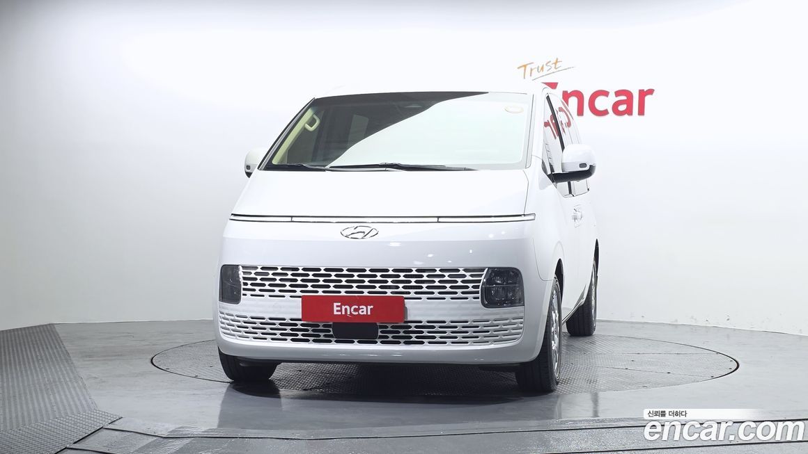 Hyundai Staria 2022