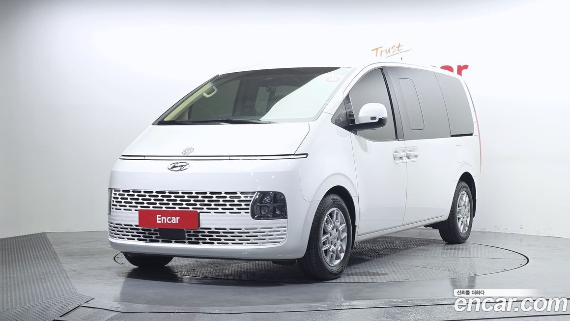 Hyundai Staria 2022