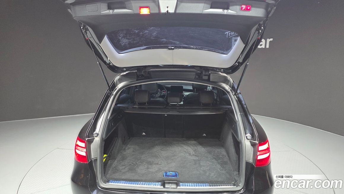 Mercedes-Benz GLC-Class 2017