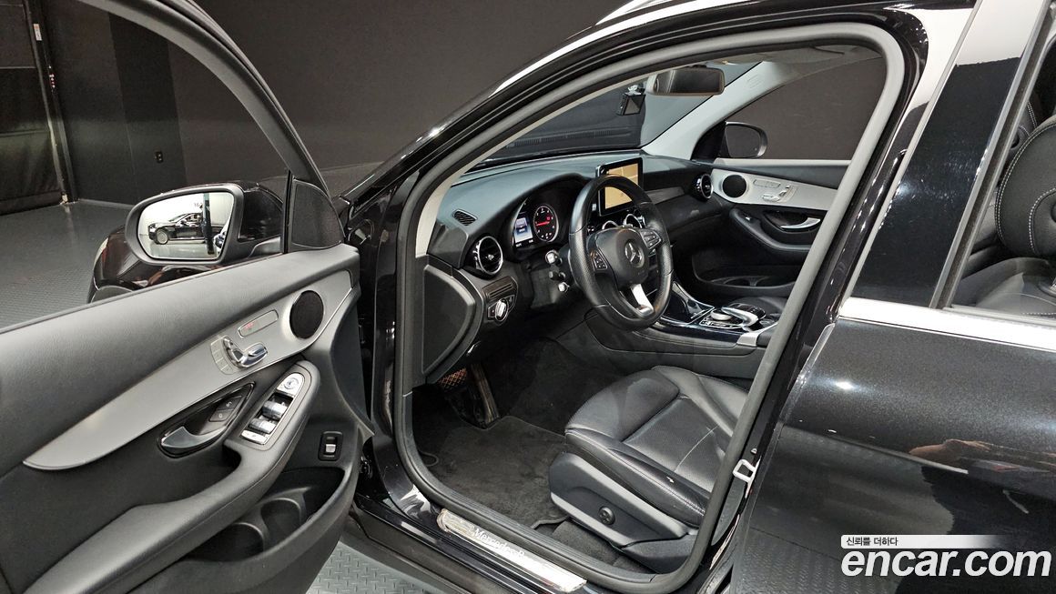 Mercedes-Benz GLC-Class 2017