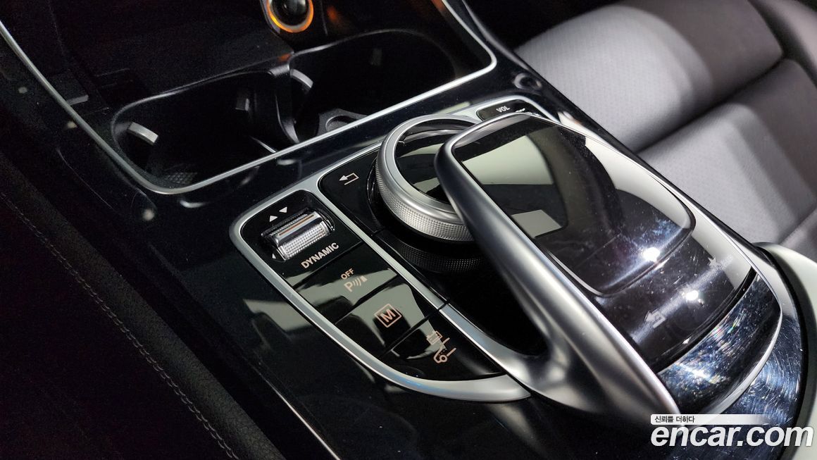 Mercedes-Benz GLC-Class 2019