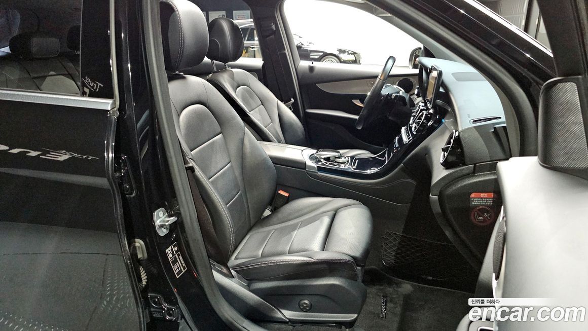 Mercedes-Benz GLC-Class 2017