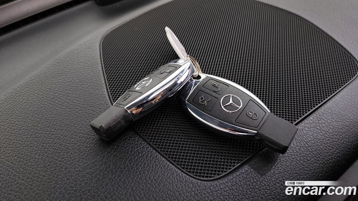Mercedes-Benz GLC-Class 2019
