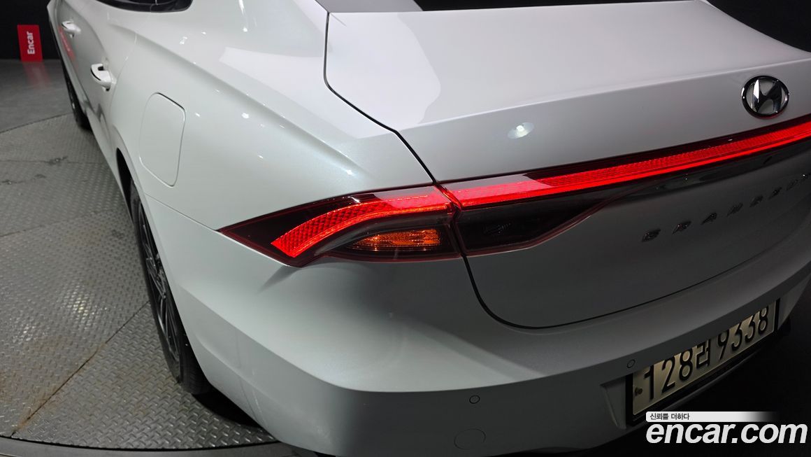 Hyundai Grandeur 2020