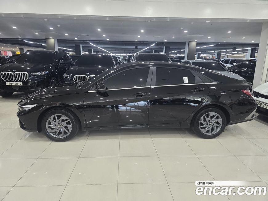 Hyundai AVANTE 2025